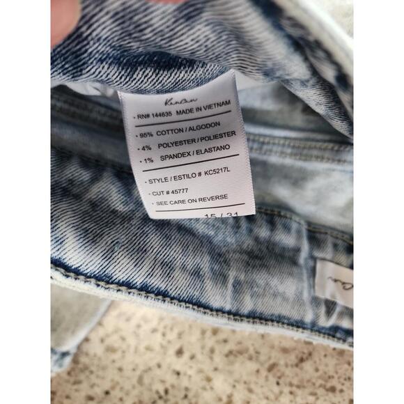 Jeans - Picture 7 of 9